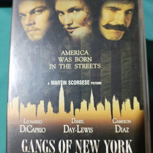 Gangs of New York DVD like new