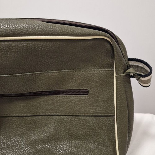 Messenger bag like new, khaki embossed faux leather
