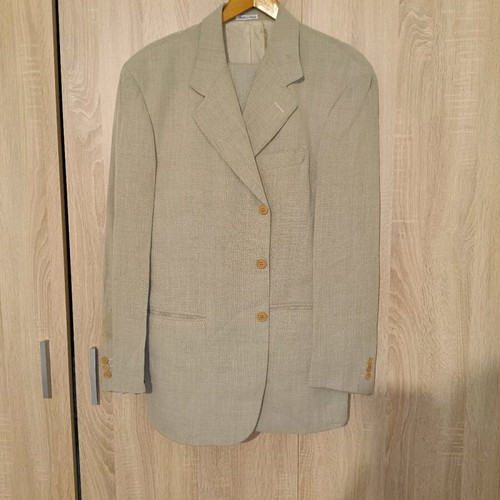 Prince Oliver suit beige like new, size 52