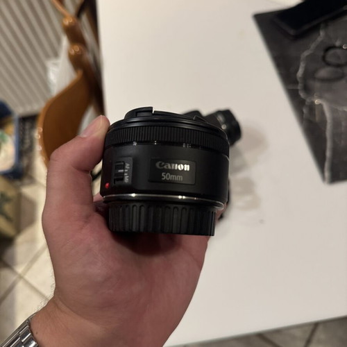 Canon EOS 800D camera like new with 18-55mm and 50mm lenses