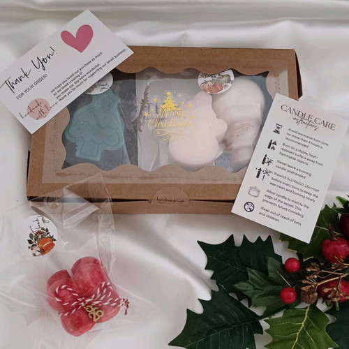 Festive Glitter Wax Melts Set new with kurabies and gingerbread scent