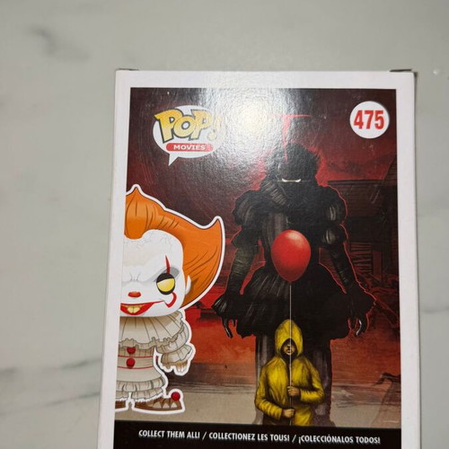 Funko Pop! Movies Pennywise With Balloon #475 new