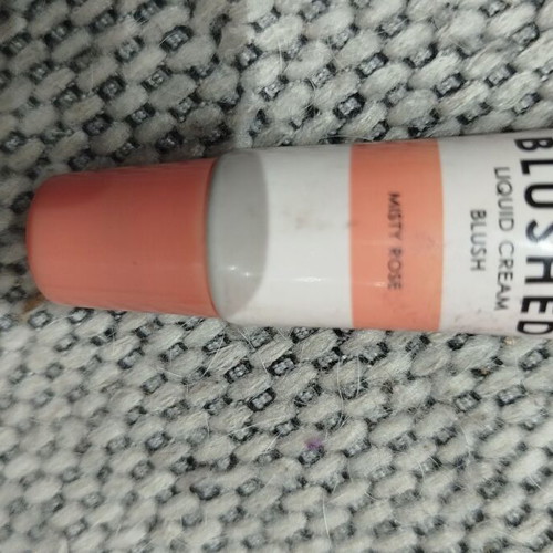 Mua liquid blush μεταχειρισμένο ελάχιστα