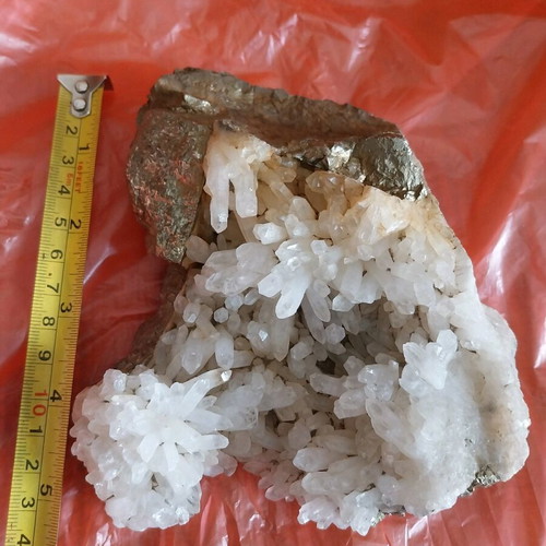 Sideropyrite rock with quartz used, rare large specimen