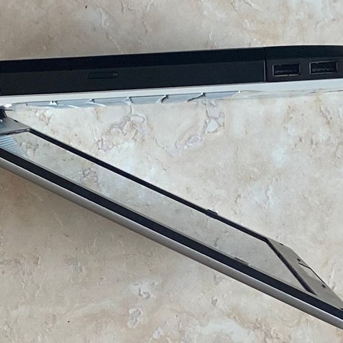 Sony Vaio VGN-FJ3S 14.1" Laptop used, Pentium M, 2GB RAM, 80GB HDD, Windows 7