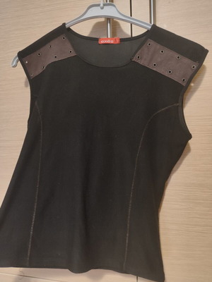 Women's sleeveless top like new, black and brown, sizes S and M