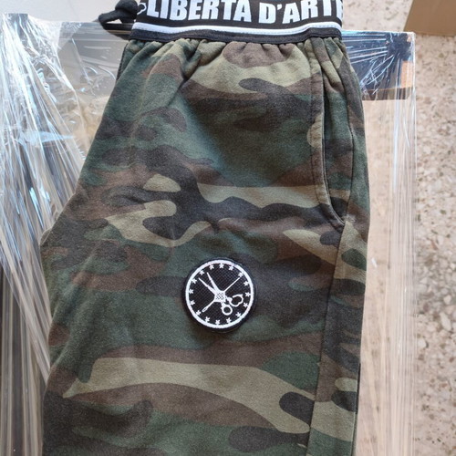 Liberta d'Arte sportswear suit, size small