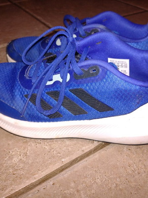 Αθλητικά παπούτσια Adidas μεταχειρισμένα, νούμερο 36, μπλε