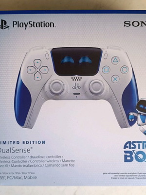 DualSense Astro Bot Limited Edition PS5 controller new, sealed