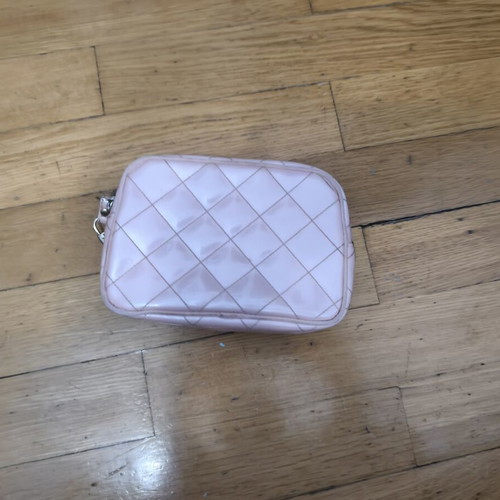 Victoria's Secret Cosmetics Purse like new, pink handheld