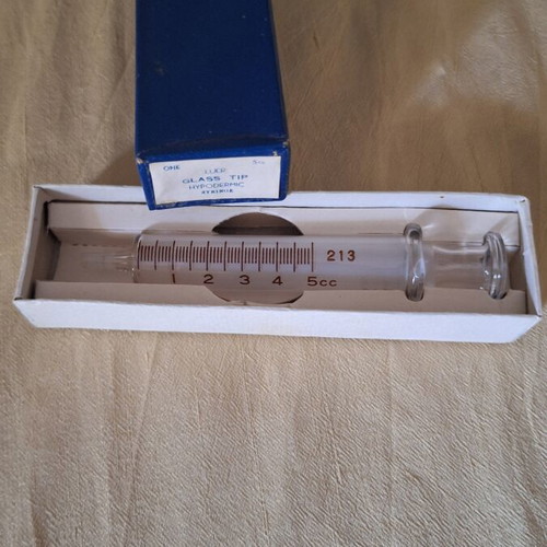 Ideal glass syringe 5 cc unused, collectible 1950s