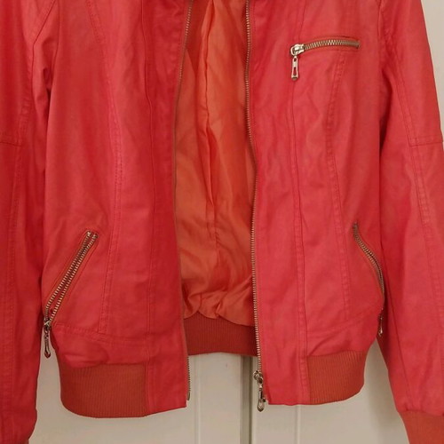 Leather jacket pink like new, size M