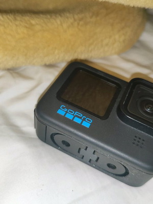 GoPro11 Hero like new with 256GB memory card