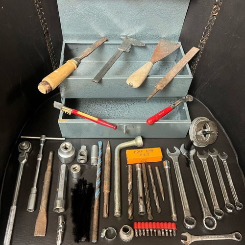 Toolbox with tools used, pack
