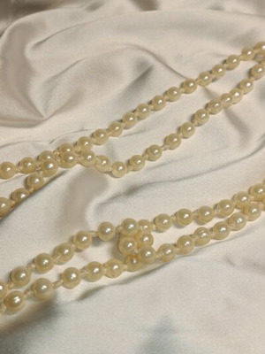 Κολιέ μεταχειρισμένο, μεγάλο, λευκό και μπεζ