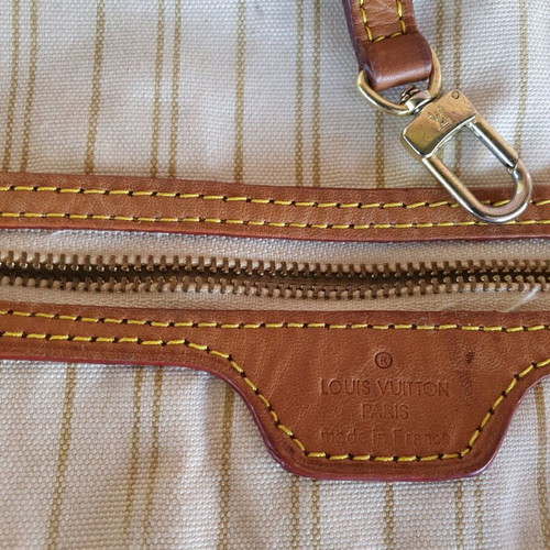 LV MM shoulder bag used, white