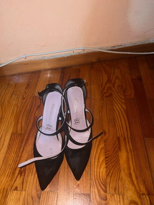 Leather pumps black size 38 like new