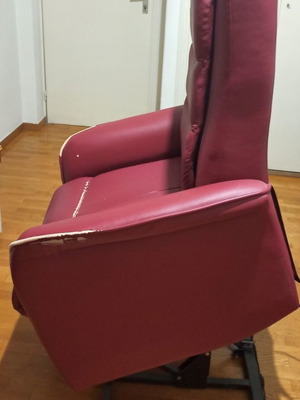 Πολυθρόνα relax Semac μεταχειρισμένη για άτομα με κινητικά προβλήματα