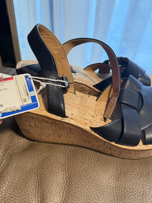 White Mountain shoes size 38 new