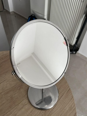 Настолен грим огледало с две страни Inox като ново