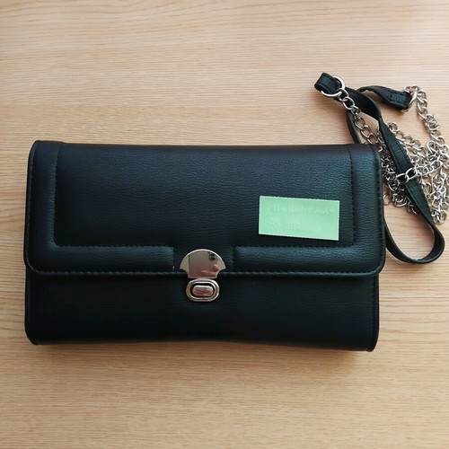 Michelle Moon black hand bag new