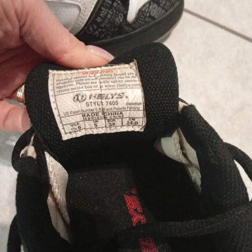 Heelys παπούτσια μεταχειρισμένα μέγεθος 38 μαύρο και άσπρο