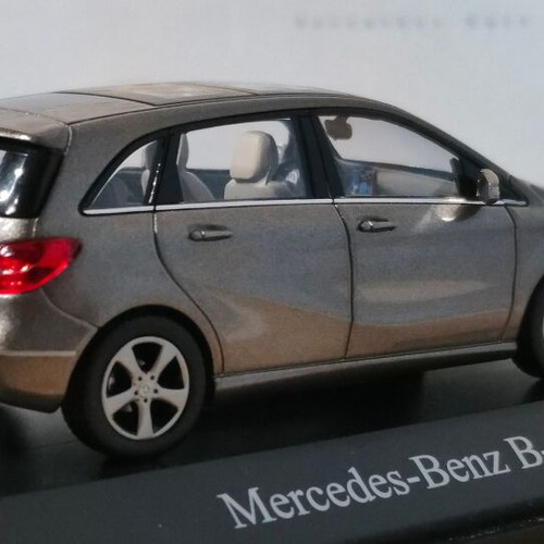 Mercedes Benz B Class W 246 1/43 model new