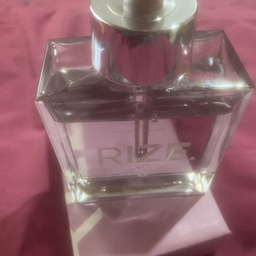 Rize Hair Oil new with natural ingredients for long hair