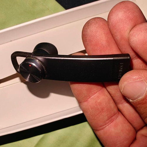 Huawei Crescent Bluetooth Headset like new