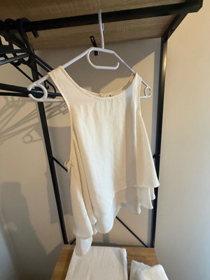 Stradivarius white top with double fabric, new