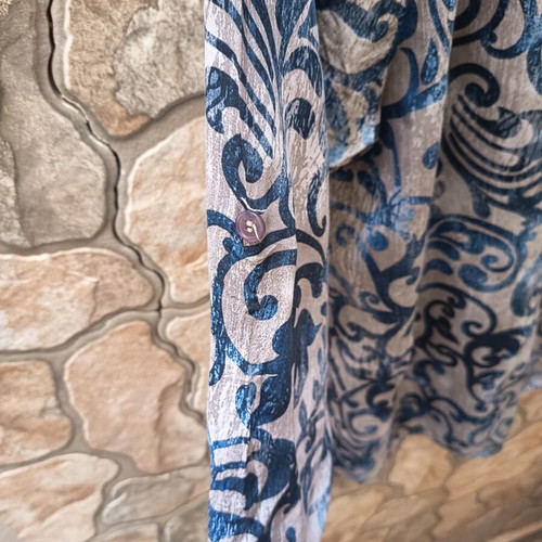 Shirt L/XL like new with blue pattern