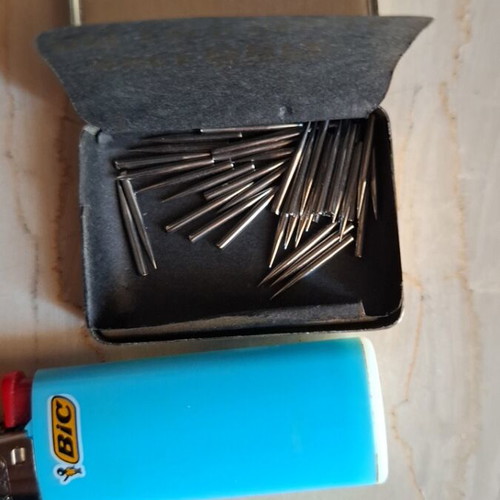 Columbia phonograph needles used, box with 40 pieces