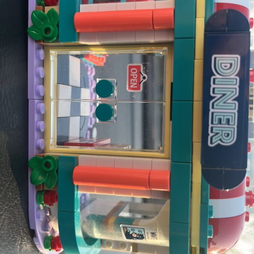 Lego restaurant building set