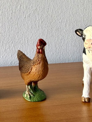 Papo & Schleich Farm Animal Figures like new, rooster, hen and cow