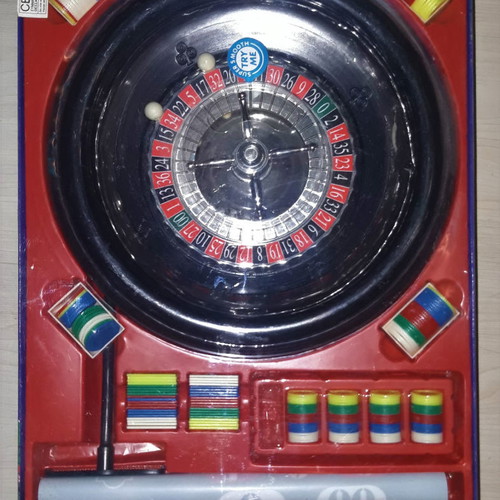 Roulette board game new in excellent condition