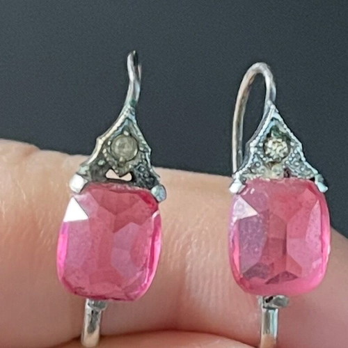 Earrings used 100 years old with pink stone and original box