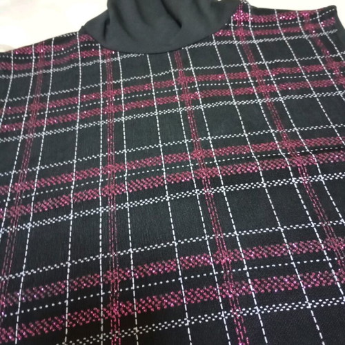 Women's elastic shiny blouse like new, black and pink