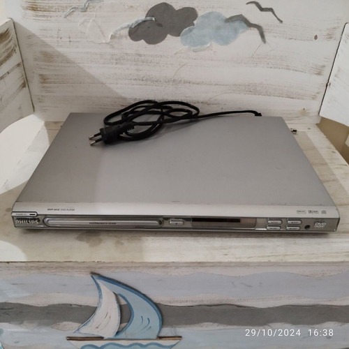 Dvd player used Philips with scart cable and remote control