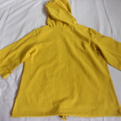 Women's shirt yellow large with hood and pocket new