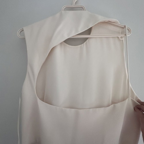 Jumpsuit Mango like new with black belt, size large, beige