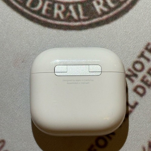 Air Pods 4 like new without cancellation