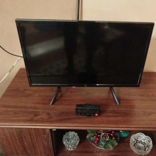 FU 24-inch LED TV new with 3-year warranty