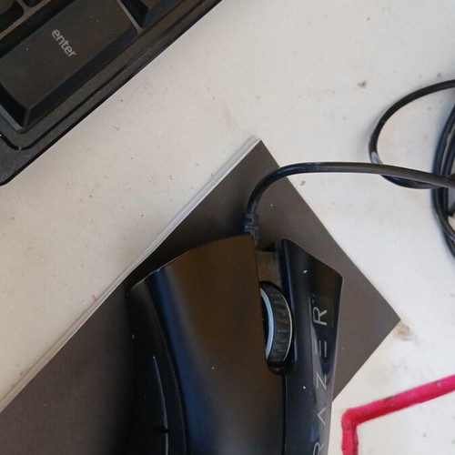 Gaming set up Razer and NOD speakers like new with gift sticker