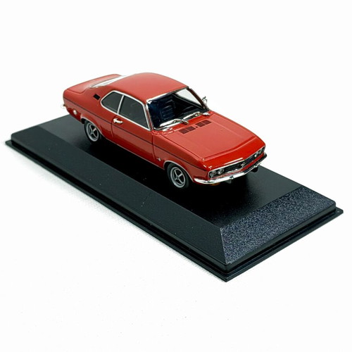 Opel Manta Cardinal Red 1:43 Minichamps diecast model new