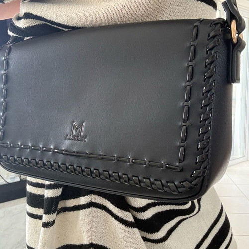 Marella shoulder bag black like new with magnetic clasp