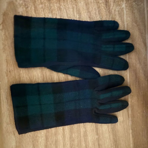 Plaid gloves medium, like new, green