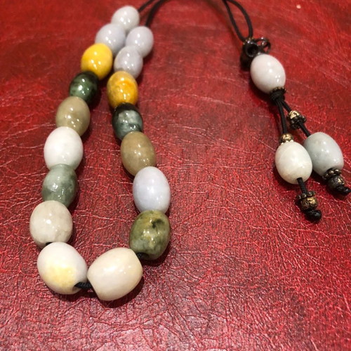 Worry beads with nephrite and pink agate beads