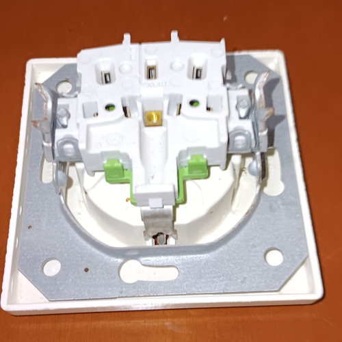 Siemens Schuko recessed socket new