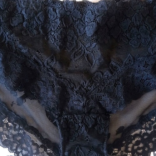 H&M black lace slip large new