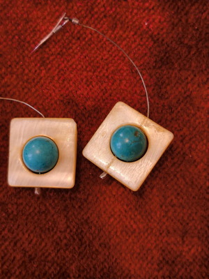 Vintage earrings with mother of pearl and turquoise stone, used